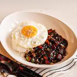 ジャージャンごはん（韓国惣菜店 実家）