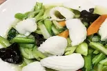 青梗菜とイカ炒め（福記餃子）