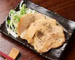炙りチャーシュー(2枚)（濃厚魚介だし専門 つけ麺 すする）