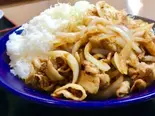 焼肉丼（中華料理 金星）