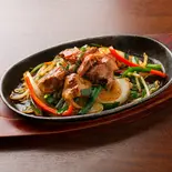 ハーブ鶏のレバニラ炒め（博多鉄板ダイニング だいきち Hakata teppan dining daikichi）
