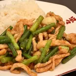 薹肉丝にんにく芽の炒め（洋食中華 滋々）