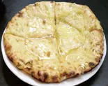Honey cheese naan(インドネパール料理サプナ)