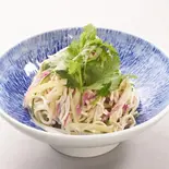 干し豆腐と香菜のサラダ（大連餃子基地DALIAN 町田東急ツインズ店）