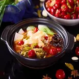 泡椒酸菜白身鱼米线 白身魚と漬け唐辛子＆漬け野菜米線※辛さ:2（天府李米線 TINA'S NOODLE KITCHEN）