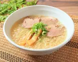 鶏白湯塩らーめん（尾道らーめん めでたい屋）