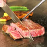 和牛ももステーキ（お好み焼き 鉄板焼き 縁むすび）