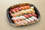 寿司盛り合わせ<楓(かえで)>3人前（和食さと 上更通店）