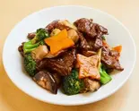 牛肉のオイスターソース炒め Stir-Fried Beef with Oyster Sauce（中華料理観行雲）