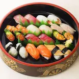 紅葉(もみじ)〈2人前〉22貫（出前寿司千両箱 総本店）