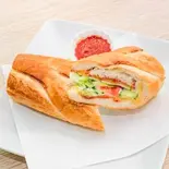 チーズトマトサンドイッチ(2pcs) Cheese tomato sanswich（イタリアン×肉バル Salute～サルーテ～）