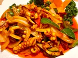 韓国風イカの甘味噌炒め【韓式炒鱿魚】（川覇王）