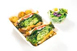 グリルドチキンとチェダーチーズのサンドイッチ(Farmer's Chicken 田町店)