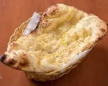 ガーリックナン Garlic Naan（スパイシーカレー 彩門）