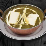 サグパニールカレー Spinach Paneer Curry（インド料理・ケバブのスワガットSWAGAT）