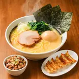 TUKASA黒丸DXセット（横濱とんこつ TUKASA 関内店）