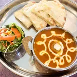 バターチキンカレー チーズナンセット(butter chicken/cheeze nanset)（Royal Curry House）