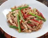 青椒肉絲(チンジャオロースー) Sliced Meat ＆ Bell Pepper Stir-Fry（中国ラーメン揚州商人 新横浜店）