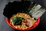 醤油豚骨ラーメン家系MAX（出前家系ラーメン 吉祥寺 武蔵家 西新店）