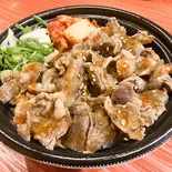 和牛すじステーキ丼(厳選黒毛和牛100%使用)（特選和牛 焼肉丼ONLYGYU）