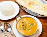 チキンカレーライス又はナン付 Chicken Curry with Rice or Naan(NAN STATION CAFE&TERRACE)