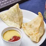 ベジタブルサモサ Vegetable Samosa(アラーヴァリーインドカレーレストラン&バー)