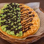 オレオチョコレート抹茶ホイップ（ピザ＆ワッフル バスターズ (PIZZA＆WAFFLE BUSTERS)）