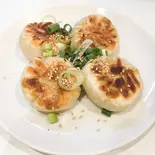 生煎包（無極 本蓮沼店）