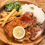 チキンステーキ レモンソルト（CAFE ＆ BAR AGOO）