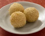 ごま団子（中華飯店 名古屋店）