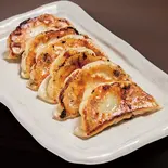 自家製餃子(6個)（にんにくらーめん麦吉）
