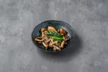 3種のきのことほうれん草(しめじ、舞茸、ブラウンマッシュルームとほうれん草)（中目黒カレー 明凛堂）