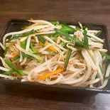 ニラもやし炒め（チャイナカフェ＆レストラン膳坊 並木通り店）