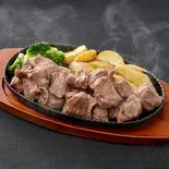 中落ちカルビサイコロステーキ300g(肉汁牧場チャックステーキ KING 大橋店)