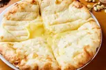 チーズナン Cheese Naan（アジアンレストラン＆バー ナマステ・ジャパン）