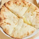 チーズナン Cheese Naan（NEW PRASIDHA INDIAN RESTAURANT）