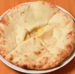 チーズナン Cheese Naan（ニューナマステインディアンレストラン）