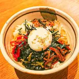 ビビンバ丼（焼肉ホルモン黒澤 本八幡店）