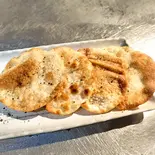 餃子の皮せんべえ（おかんの餃子 西荻窪店）