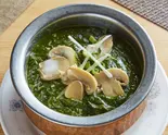 ホウレンソウマッシュルーム Spinach ＆ Mushrooms（インド・アジアン料理＆バー ダナパニ）