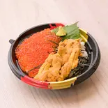 うにいくら丼(にんにく鍋や(海鮮丼屋))