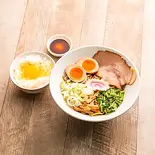 サバまぜそば+玉子かけごはん（元祖 吉田商店）