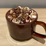 ココアスモアラテ（人と地球に優しいカフェ はぐくみ）