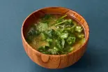 モロヘイヤと生姜の味噌汁 Molokhia ＆ Ginger Miso Soup（ネギトロ＆海鮮ユッケ丼 ととたま 西新井店）
