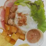豆腐とエビのペースト入り春雨 Bún đậu mắm tôm（ベトナム料理みいちゃん）