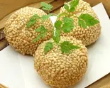 胡麻団子(3個)（来富市場蒲田本店）