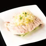 蒸し鶏の特製タレかけ（中華料理上海亭 木場店）