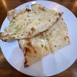 Garlic Nan ガーリックナン（青地 AOJI Restaurant）