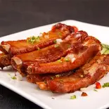 スペアリブの香り揚げ(金牌蒜香排骨)（金福楼）