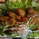cánh gà chiên bơ tỏi 鶏肉の手羽のニンニクとバターの揚げ（ベトナム料理カキフォートルクアン）